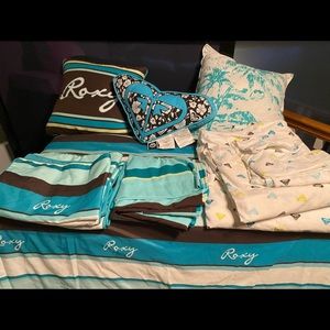 Roxy Bedding